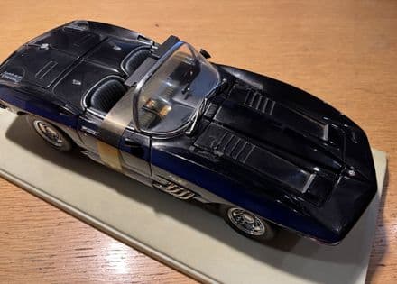 UT Models 1960 CORVETTE MAKO SHARK ONE 1/18 scale . incorrect UT MODELS box . new old stock