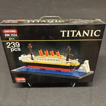 Oxford Titanic Model Kit  239 Pieces (BM 3524)