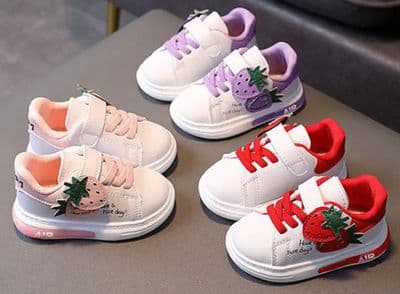 2022 Cute Girls Sneakers with Strawberry Casual Flat Heel Toddler Girl First Shoes Newborn Baby Girl