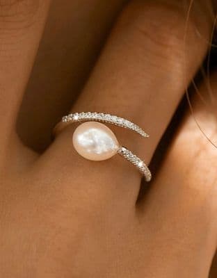 925 Sterling Silver With Cultured Freshwater Pearls And Cubic Zirconia Adjustable Ring