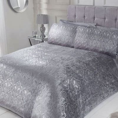 FOIL PRINT VELVET PAISLEY DUVET SET (double out of stock)