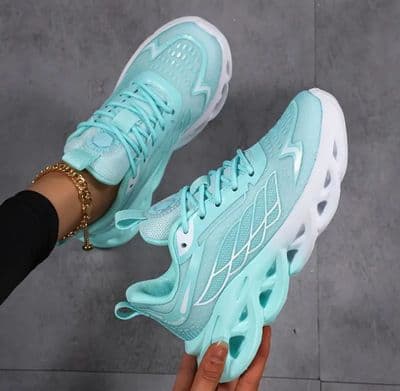 Women's Breathable Mesh Running Sneakers