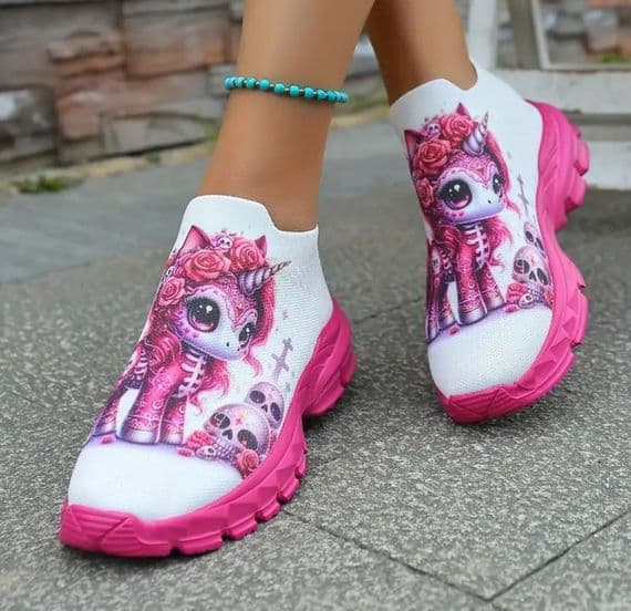 Women's Lightweight Casual Sneakers with Cartoon Cat & Floral Skull Design