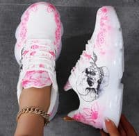Women's Low-Top Sneakers - Lace-Ups