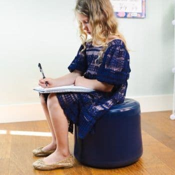 Soft and Flexible Wobble Seat Size: 14.2 x 11.4 cm