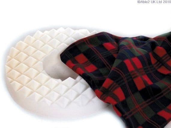 Harley Nodular Ring Cushion