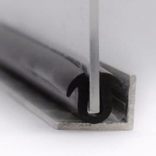 01. INDIA RUBBER U WITH FLANGE <br> IRS 1039 N <br> PRICE PER METRE