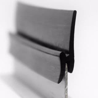 18. INDIA RUBBER U WITH FLANGE <br> IRS 1451 J <br> PRICE PER METRE