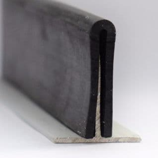 20. INDIA RUBBER U ROUND <br> IRS 1022 N <br> PRICE PER METRE