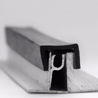 21. INDIA RUBBER U SQUARE <br> IRS 0270 EP 12.50MM <br> PRICE PER METRE