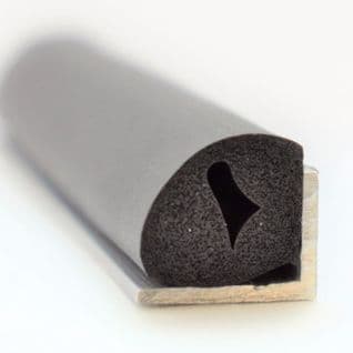 32. SPONGE RUBBER <br> SRS 123 <br> PRICE PER METRE