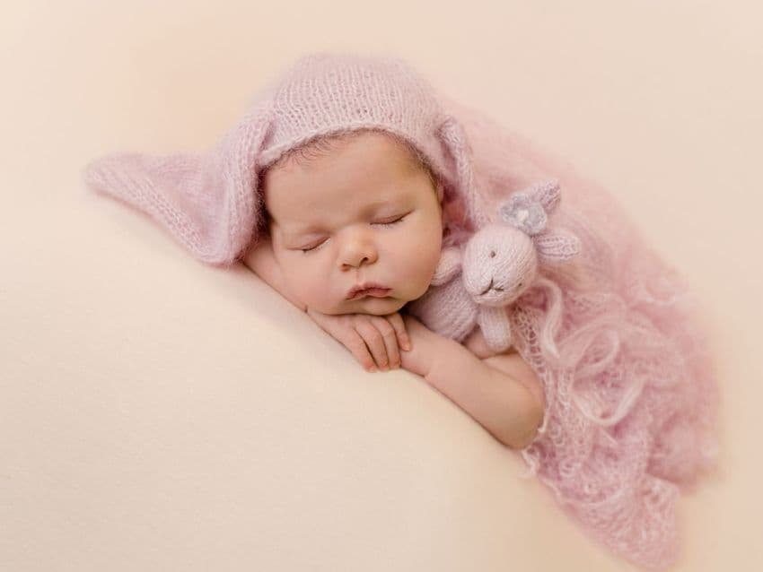 Lacey Wrap/Stuffer | Newborn Baby Posing Limited