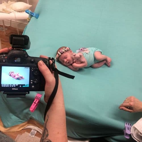 What Lens Is Best for Newborn Photography?