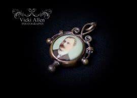 1901 - 1910 Gilt Metal Edwardian Photo Pendant - Lady one side, Gent the other (SOLD)