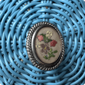 1940s - 1950s Flowers - A Small Sized Hand Embroidered Brooch