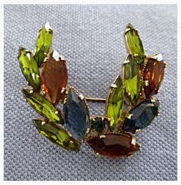 1950s Brooch - Victory Laurel Style Pin - Gorgeous Vintage Designer Jewellery