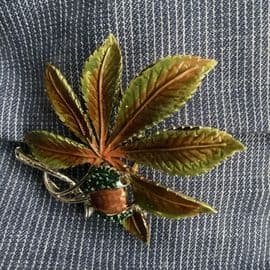 A 1960's Signed Exquisite Horse Chestnut Brooch - Autumn Conker Pin