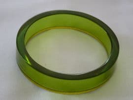 Bakelite Bangle - Lime Jello with Colour-changer Rim- 1930s - 1940s ( sold)