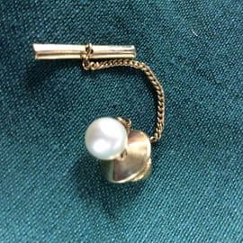 Classic Faux Pearl Tie Pin or Tack - Vintage