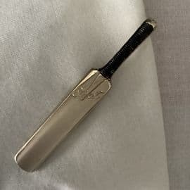 Cricket Bat Tie Clip - Vintage Stratton 1960s -1970s Gold tone