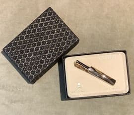 Cricket Bat Tie Clip - Vintage Stratton Nippy Clip 1960s -1970s Gold tone in Original Box