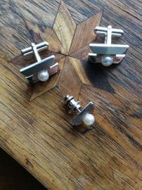 Cultured Pearl Letter H Cufflinks and Tie Pin Set - White metal. HONDA Cars