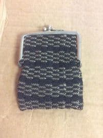 Knitted Purse on metal frame - Small size 1900 to 1920s