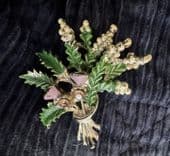 Lucky White Heather Scottish Style 1960s Brooch with Purple Jewels by Exquisite