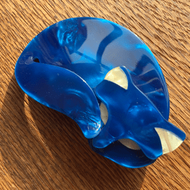 SOLD A Lea Stein Marbled Blue Cat Brooch - Gomina the Cat Pin