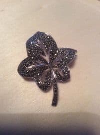 Vintage 1950s Marcasite Ivy Leaf Brooch - Rhodium Plated White Metal