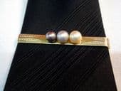 VINTAGE 9CT GOLD AND CULTURED PEARL TIE-CLIP - HALLMARKED 1967 (SOLD)