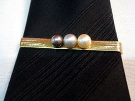 VINTAGE 9CT GOLD AND CULTURED PEARL TIE-CLIP - HALLMARKED 1967 (SOLD)