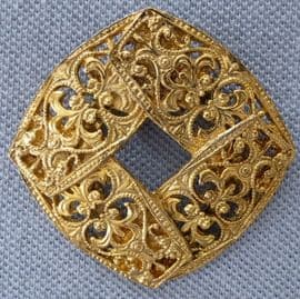 Vintage Baroque Style Filigree Scarf Clip in Gold Plated Metal (SOLD)