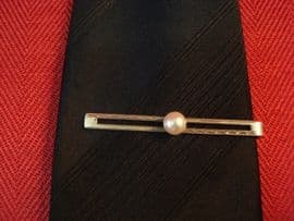 VINTAGE STERLING SILVER AND CULTURED PEARL TIE CLIP (SOLD)