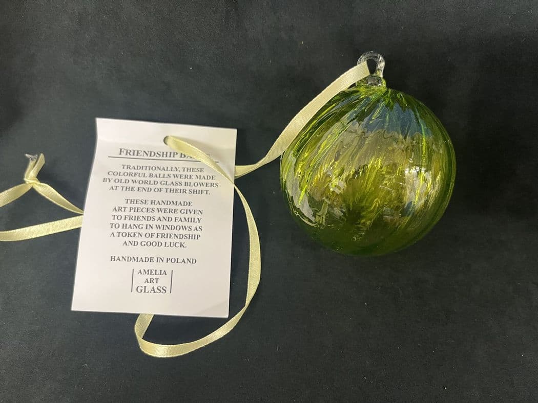 Optical Twist Friendship Ball