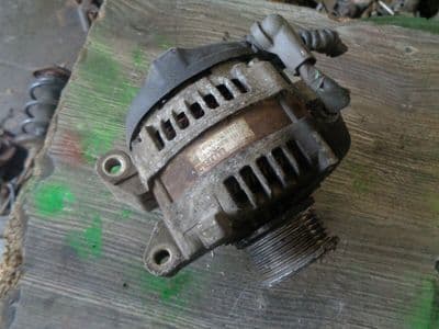 toyota avensis 2.2 d4d - alternator 27060 0g011 (2003-2005)