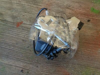 toyota avensis - bootlid catch (2015-2019)