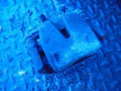 toyota avensis hatchback - passenger rear caliper (2006-2009)