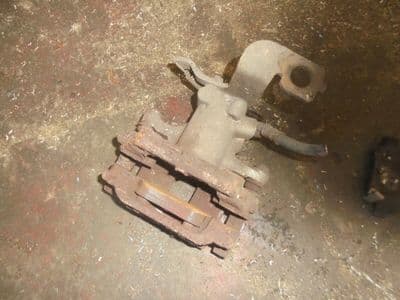 toyota avensis t27 2.0 d4d - passengers rear caliper (09 -12)