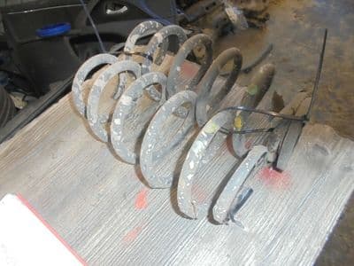 toyota avensis t27 2.0 d4d - rear coil springs (09 -12)