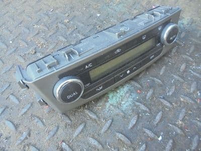 toyota avensis t27 - climate control  (09-12)
