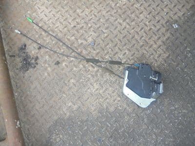 toyota avensis t27 - drivers rear door lock ext (09-12)
