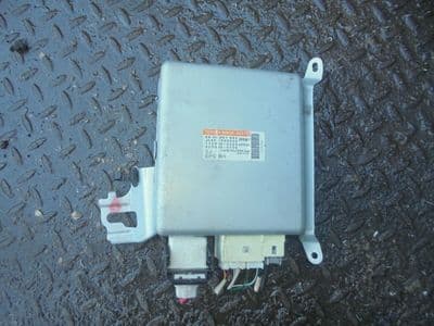 toyota avensis t27 - power steering ecu 89650 - 05070 (09-12)