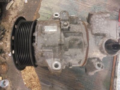 toyota avensis T270 2.0 d4d - aircon pump GE447260-1258