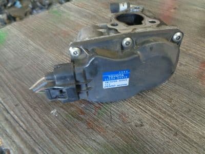 toyota avensis t270 2.0 d4d - egr valve 25800 0R010 (2009-2012)
