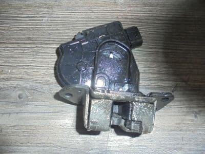 toyota avensis T270 2.0 d4d - tailgate catch (2009-2012)