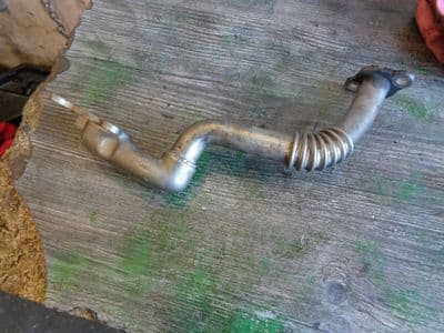 toyota avensis t270 2.2 d4d - egr pipe (2009-2012)