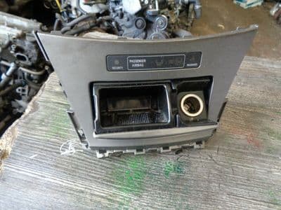 toyota avensis t270 - ashtray console (2009-2012)