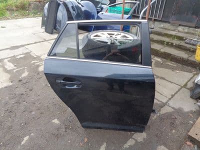toyota avensis t270 - drivers rear door (2009-2014) est