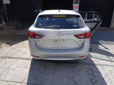 Toyota Avensis - tailgate 2015-2018 1F7 silver